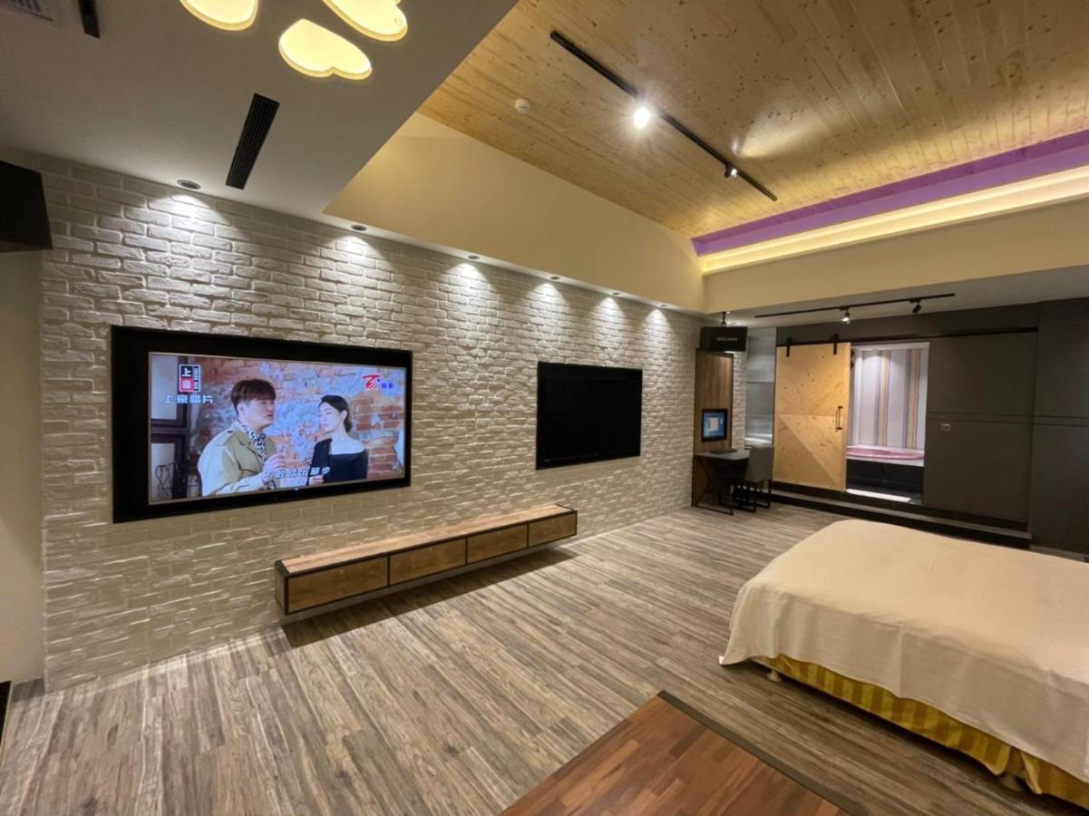 Soho Motel Taoyuan Exterior photo